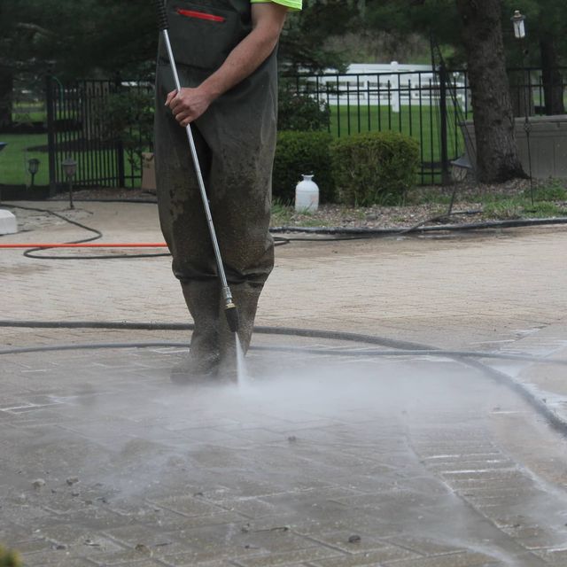 Pressure washing deck