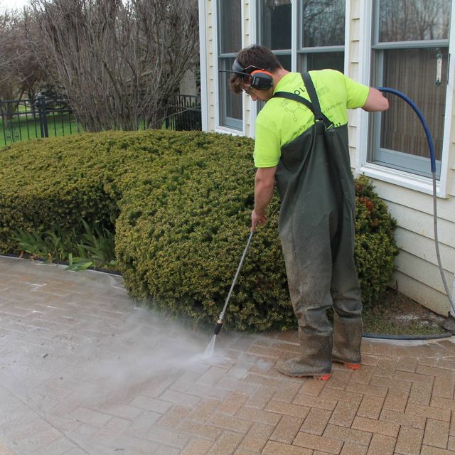 Pressure washing deck